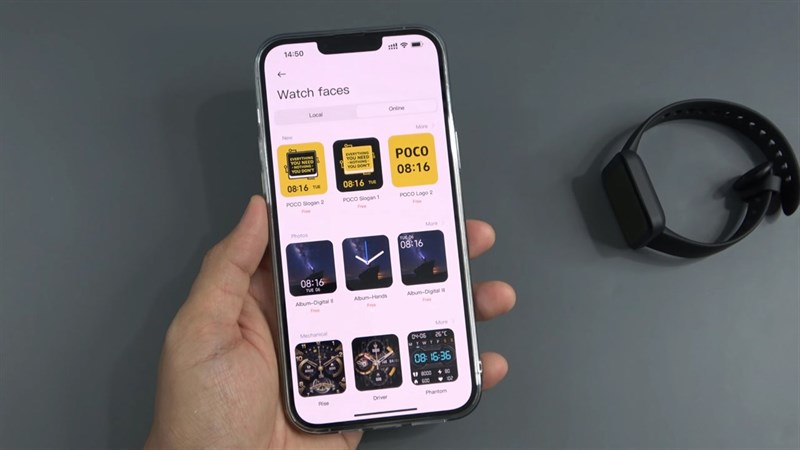 Truy cập vào ứng dụng Mi Fitness chúng ta sẽ có nhiều lựa chọn mặt đồng hồ xịn sò hơn Truy cập vào ứng dụng Mi Fitness chúng ta sẽ có nhiều lựa chọn mặt đồng hồ xịn sò hơn