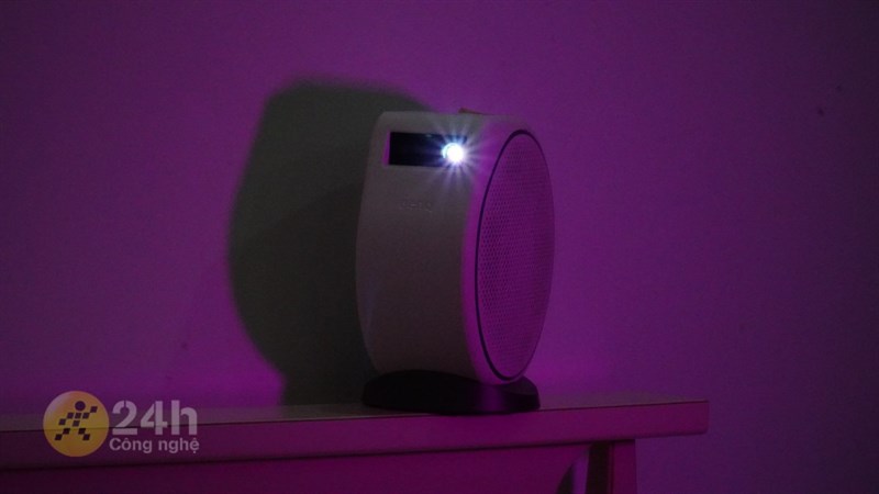 Trên tay BenQ GV30: Chiếc máy chiếu xịn sò với thiết kế độc lạ