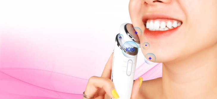Cải thiện sắc tố da, làm sáng da Máy massage mặt làm sạch và đẩy tinh chất Halio Ion Cleansing & Moisturizing White có tác dụng lớn trong việc trị thâm, giúp da đồng đều và hồng hào hơn