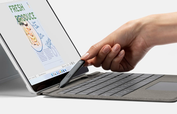 Laptop Surface cho phép bạn thực hiện tác vụ bằng bút Surface Pen vô cùng tiện lợi