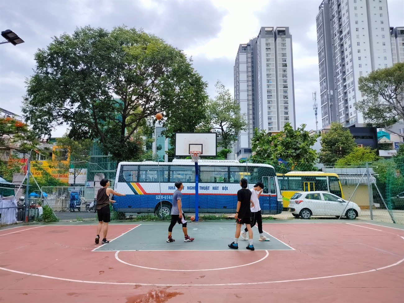 Ảnh chụp tự động trong điều kiện đủ sáng trên Relame 9 Ảnh chụp tự động trong điều kiện đủ sáng trên Relame 9