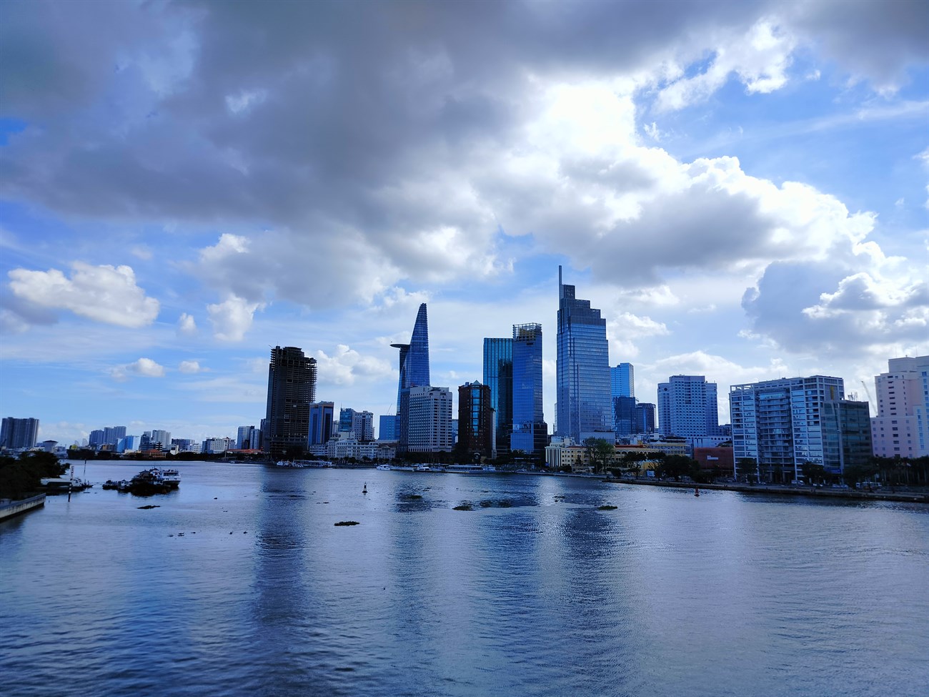 Ảnh chụp tự động trong điều kiện ngược sáng trên Realme 9 Ảnh chụp tự động trong điều kiện ngược sáng trên Realme 9