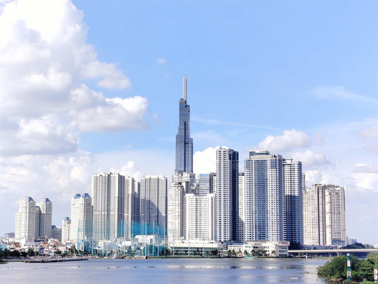 Ảnh chụp tự động trong điều kiện đủ sáng bằng zoom 3X thường trên Realme 9 Ảnh chụp tự động trong điều kiện đủ sáng bằng zoom 3X thường trên Realme 9