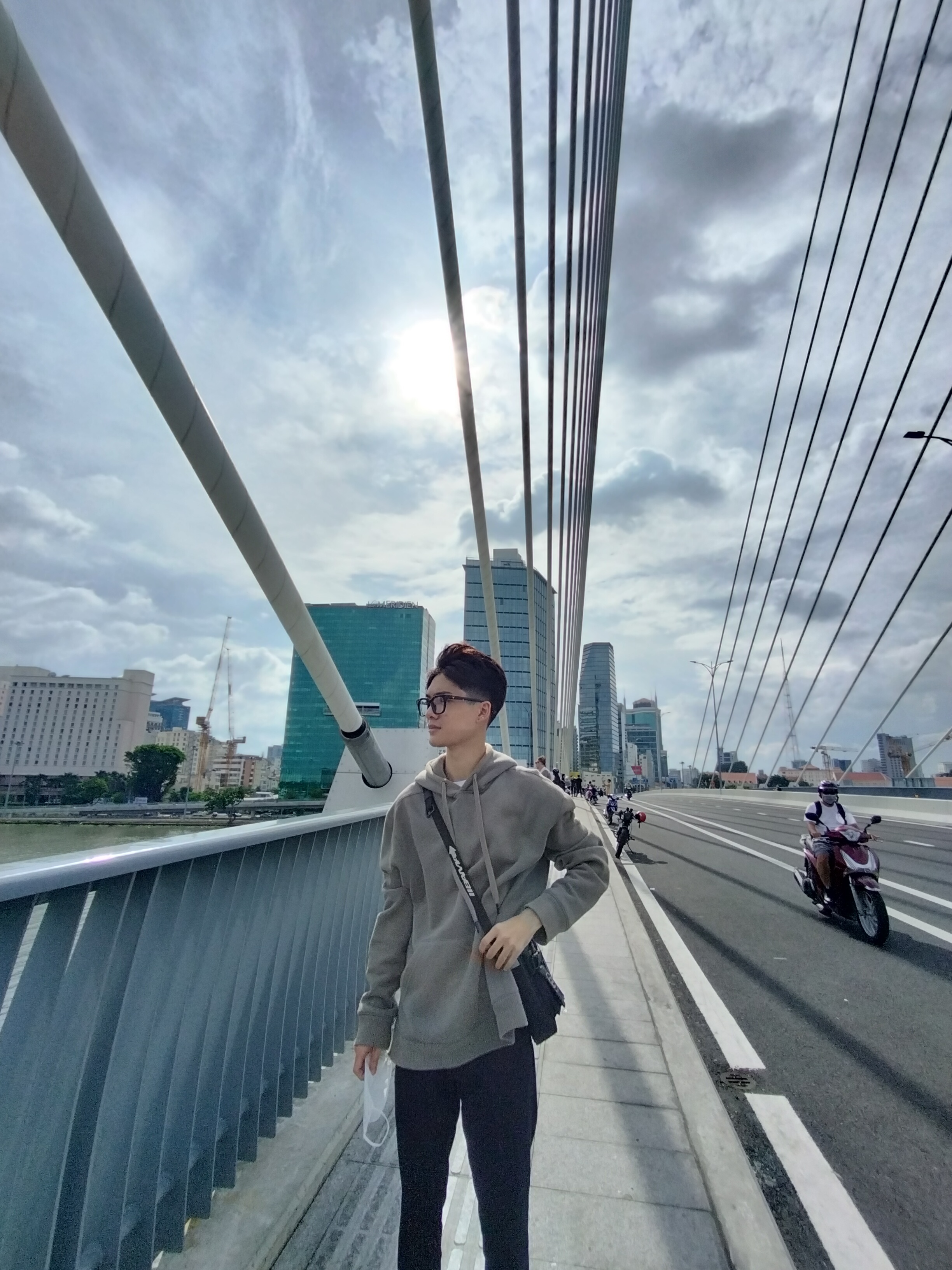 Ảnh chụp tự động trong điều kiện ngược sáng trên Realme 9 Ảnh chụp tự động trong điều kiện ngược sáng trên Realme 9