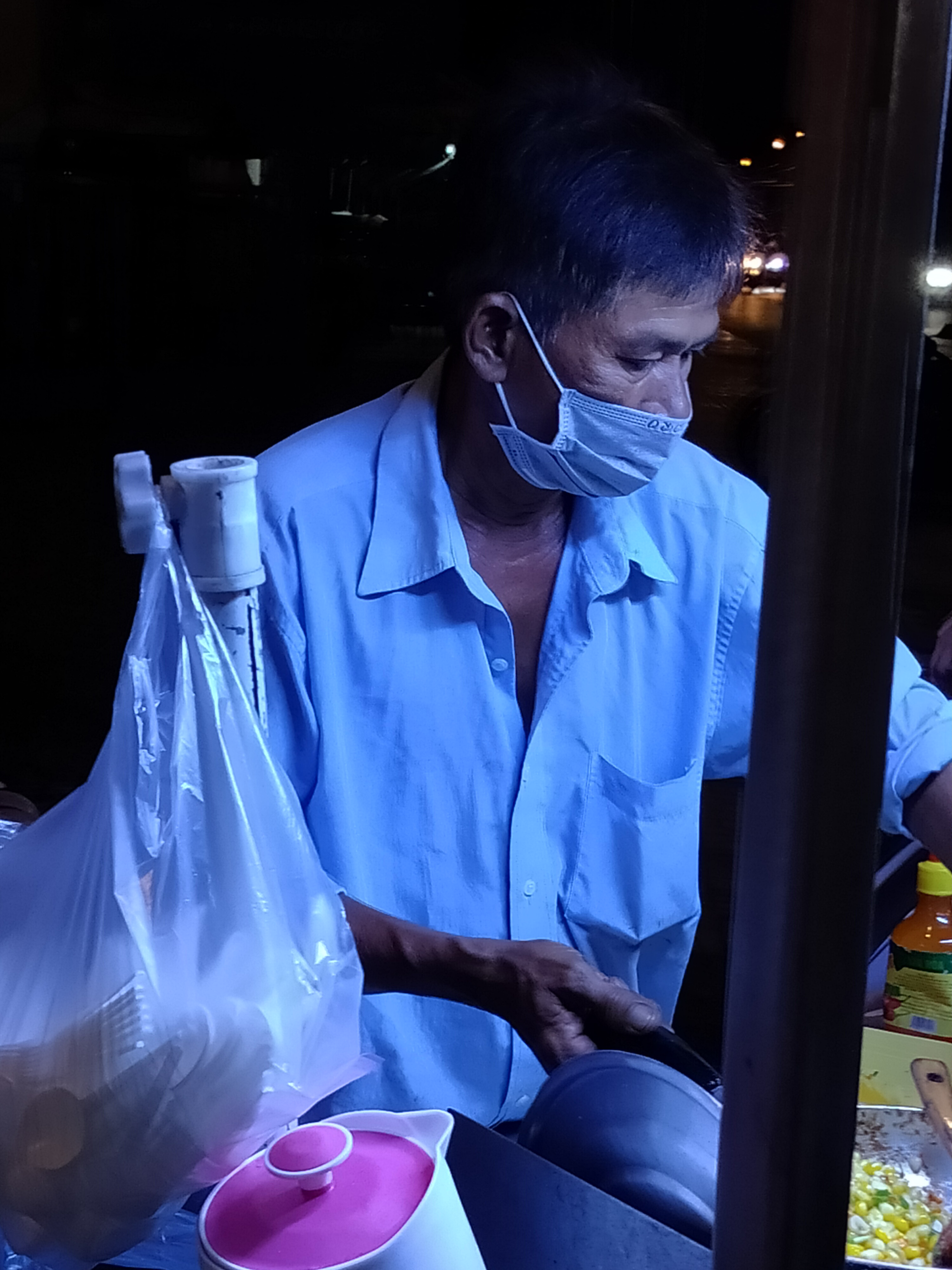 Ảnh chụp đêm được điều chỉnh thông số từ Realme 9 4G. Ảnh chụp đêm được điều chỉnh thông số từ Realme 9 4G.