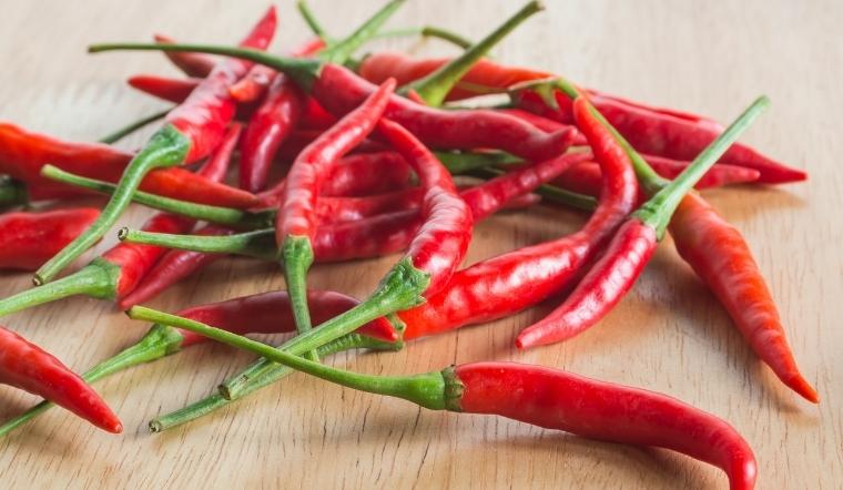 Giá ớt hôm nay 13/05/2022: Cả 3 miền tăng mạnh 1000 - 4000 đồng/kg