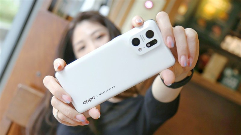 Cuối tuần săn ngay điện thoại OPPO có sạc siêu nhanh trên 65W giảm sốc