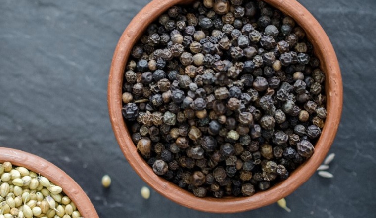 Giá tiêu hôm nay 14/5/2022: Giảm 500 đồng/kg, dao động 73.000-76.000 đồng/kg