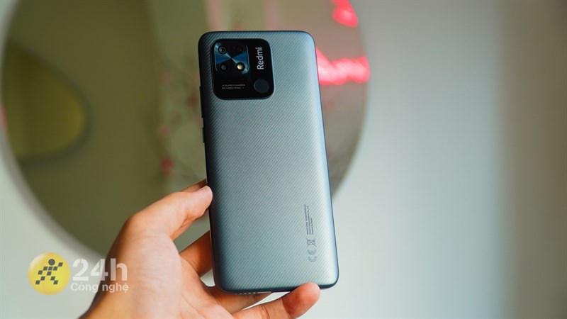 Chiếc Redmi 10C có thiết kế độc đáo cùng cảm giác cầm nắm dễ chịu Chiếc Redmi 10C có thiết kế độc đáo cùng cảm giác cầm nắm dễ chịu