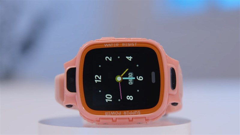 Kidcare 26 được trang bị viên pin 500 mAh cho thời gian sử dụng 1.5 ngày