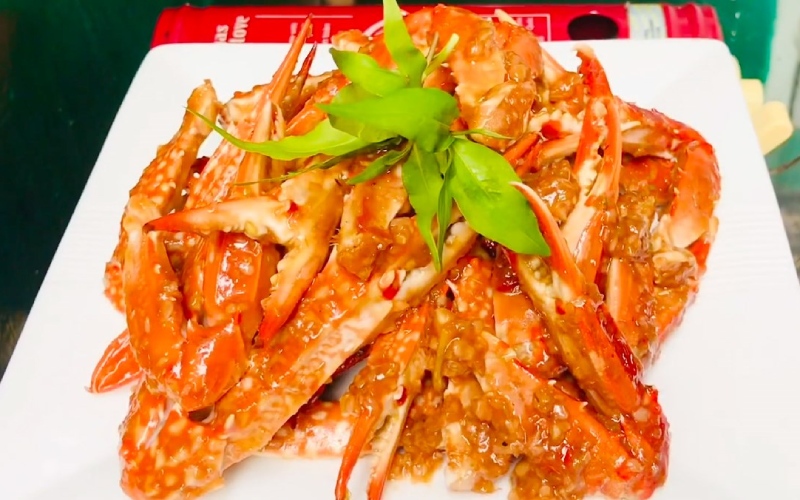 Fried crab with tamarind