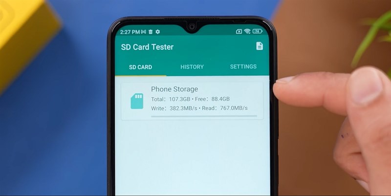 POCO M4 5G được trang bị RAM 4 GB (cao nhất 6 GB), bộ nhớ trong 64 GB (cao nhất 128 GB) và có hỗ trợ thẻ nhớ MicroSD