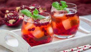 Cách làm Mocktail Shirley Temple không cồn màu đỏ rực đầy quyến rũ