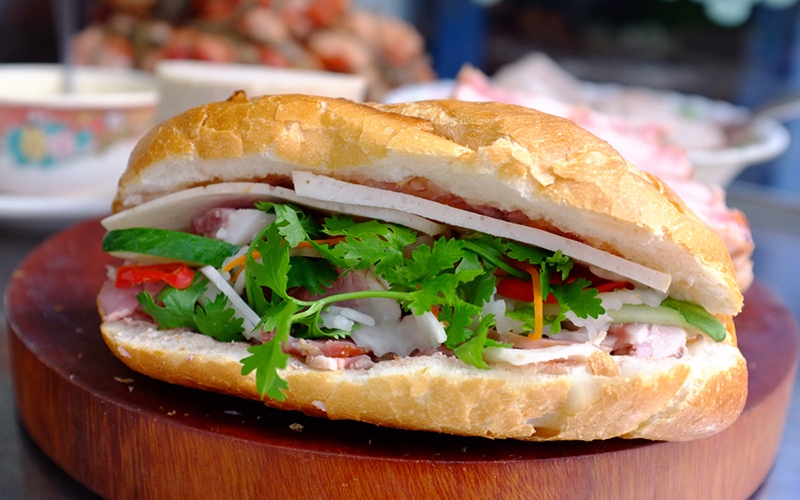 Thành phẩm bánh mì thịt nguội