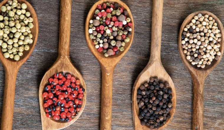 Giá tiêu hôm nay 19/5/2022: Giữ nguyên, dao động 73.000-76.500 đồng/kg