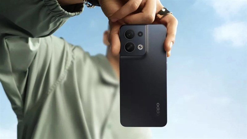 OPPO Reno8 Pro sẽ sở hữu cụm camera sau với thông số ấn tượng. Nguồn: Weibo.