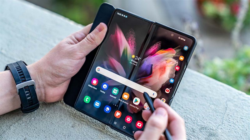 Điểm mặt 2 mẫu điện thoại giảm giá cực khủng