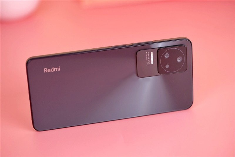 Redmi K40S là chiếc smartphone rất đáng mua với những nâng cấp về mặt thiết kế và hiệu năng