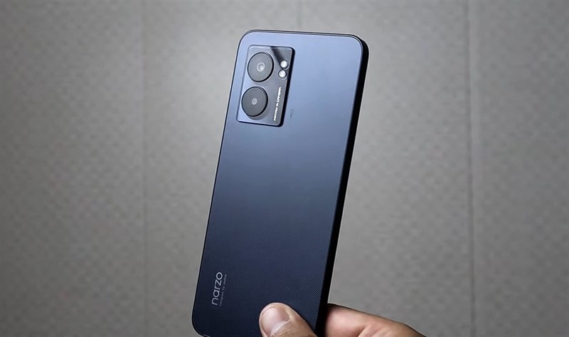 Trên tay Realme Narzo 50 5G: Thiết kế đổi mới cùng hiệu năng ấn tượng Trên tay Realme Narzo 50 5G: Thiết kế đổi mới cùng hiệu năng ấn tượng