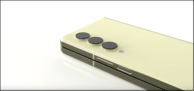 Khung viền và mặt sau Galaxy Z Fold4