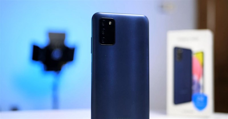 Galaxy A04s có gì mới: Dùng chip Snapdragon 480 5G, sạc nhanh 18 W