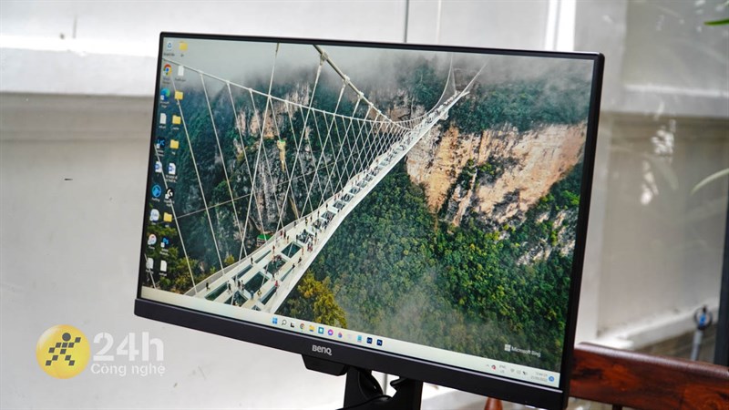 Màn hình BenQ GW2480T có kích thước 23.8 inch cùng độ phân giải Full HD.