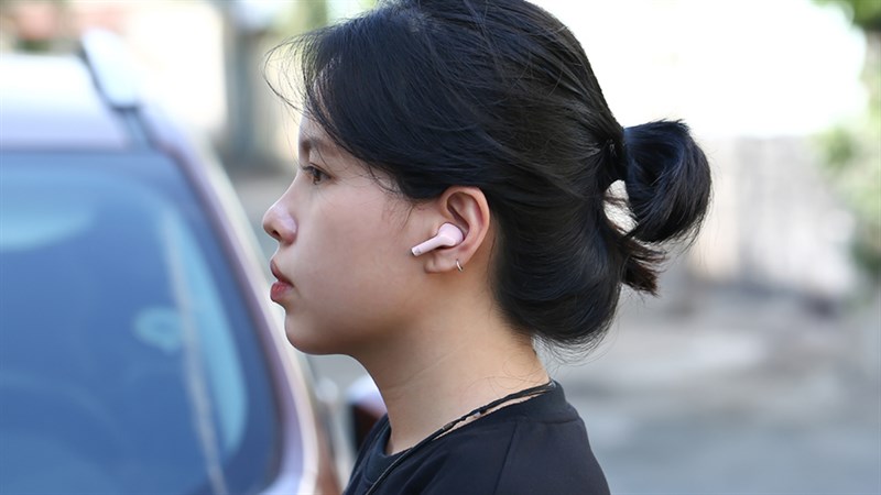 Rezo F15 mang lại những dải âm tách bạch cho bạn thưởng thức tốt nhiều thể loại âm nhạc khác nhau. Rezo F15 mang lại những dải âm tách bạch cho bạn thưởng thức tốt nhiều thể loại âm nhạc khác nhau.