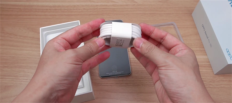 OPPO Reno8 Pro OPPO Reno8 Pro