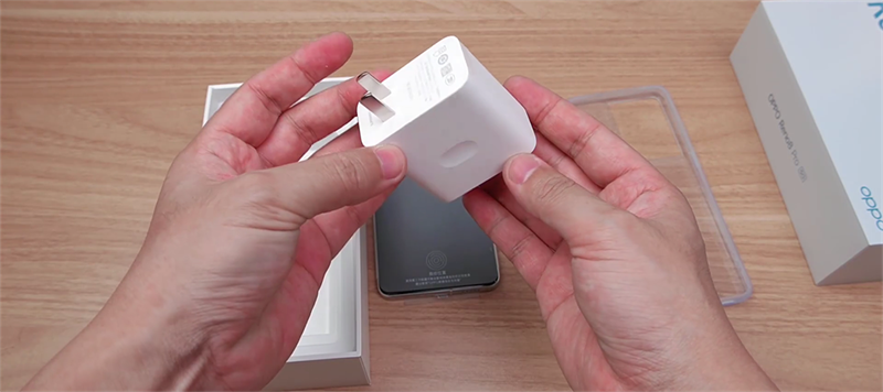 OPPO Reno8 Pro OPPO Reno8 Pro