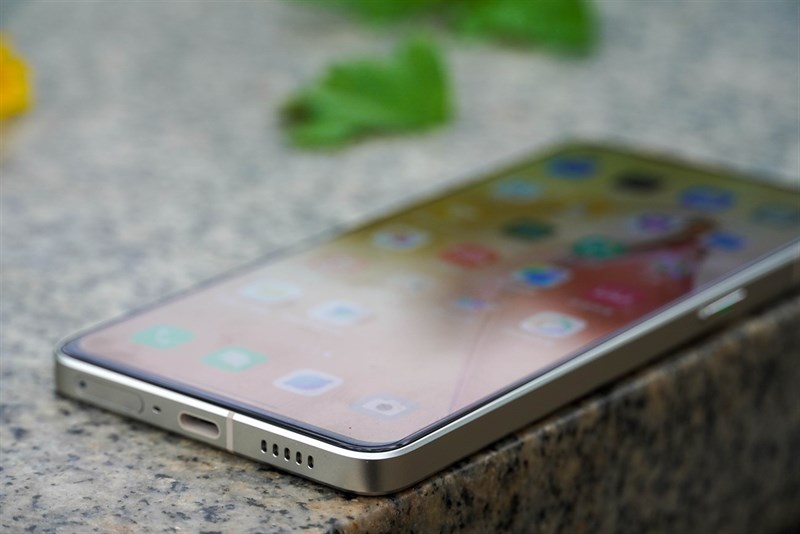 OPPO Reno8 Pro OPPO Reno8 Pro