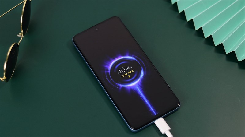 Redmi Note 11T Pro+ sở hữu viên pin 4.400 mAh cùng công suất sạc nhanh lên đến 120 W Redmi Note 11T Pro+ sở hữu viên pin 4.400 mAh cùng công suất sạc nhanh lên đến 120 W