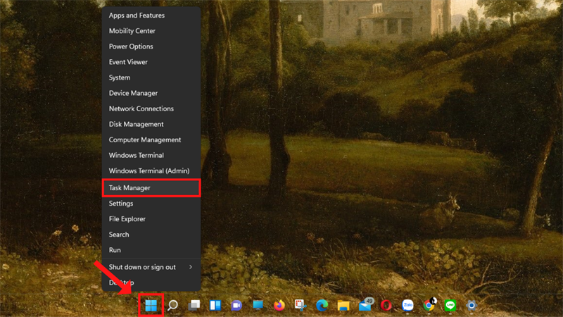 Chuột phải vào biểu tượng Windows và chọn vào Task Manager.