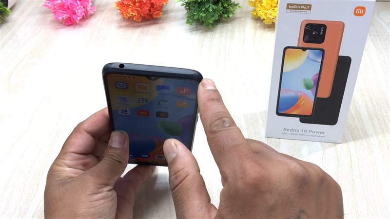 Cạnh trên của Redmi 10 Power