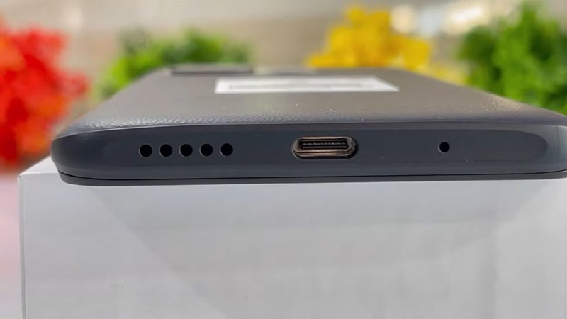 Cạnh dưới của Redmi 10 Power