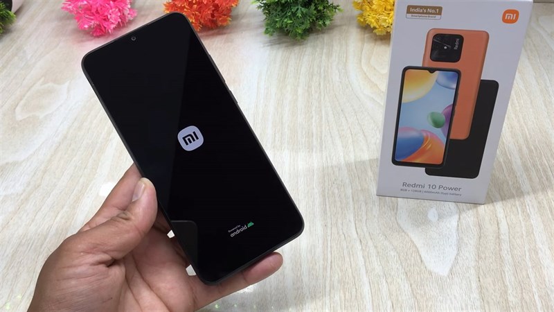 Redmi 10 Power sở hữu viên pin lớn 6.000 mAh cùng sạc nhanh 18 W