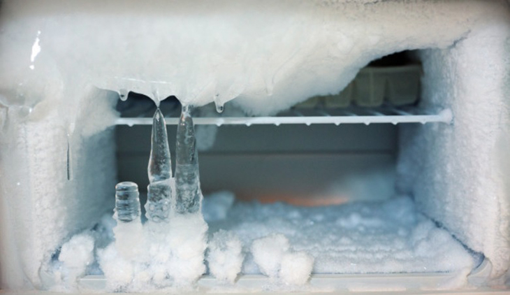 Tủ lạnh bị đóng tuyết ngăn đá
