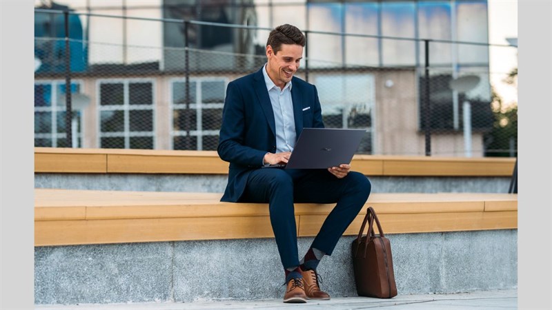 ASUS Expert Series 2022 