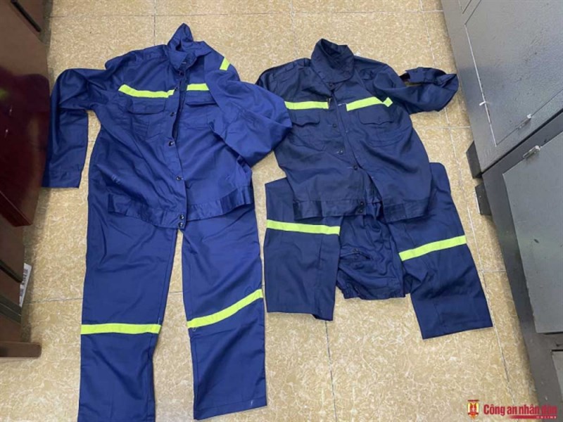 Các đối tượng đã mua 1000 bộ quần áo bảo hộ PCCC để gửi cho các bị hại