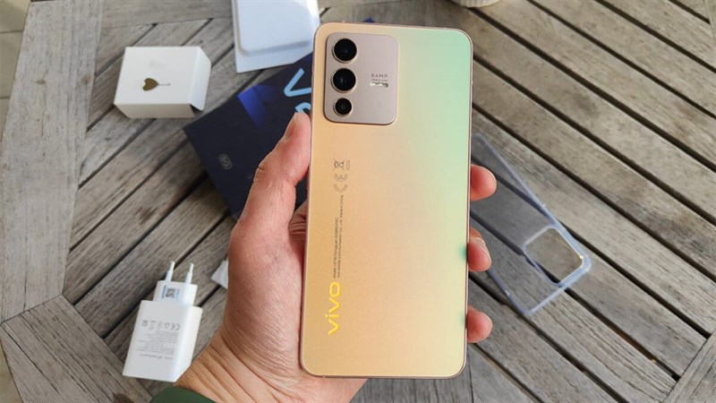 Cuối tuần chốt ngày, điện thoại Vivo giảm đến tiền triệu, trả góp 0%