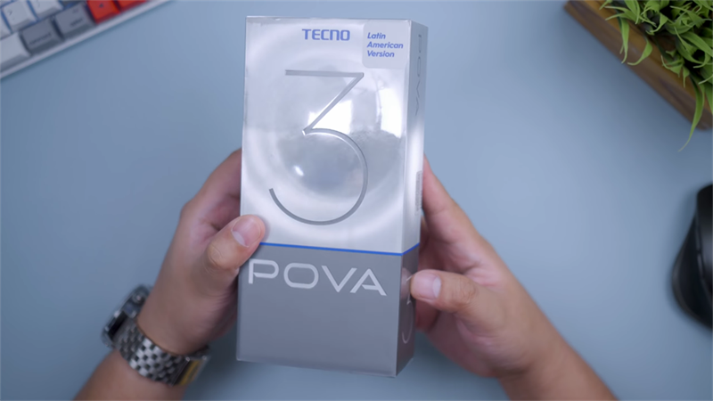 Tecno POVA 3 - Sản phẩm smartphone mới nhất từ Tecno đang thu hút sự chú ý của nhiều người. Tecno POVA 3 với cấu hình cao cấp và tính năng đa dạng, hứa hẹn mang đến trải nghiệm tuyệt vời cho người dùng. Xem hình ảnh và khám phá các tính năng của Tecno POVA 3 để biết thêm chi tiết về chiếc điện thoại này. 