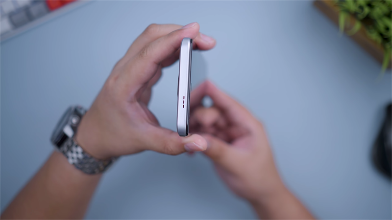 Tecno POVA 3 Tecno POVA 3