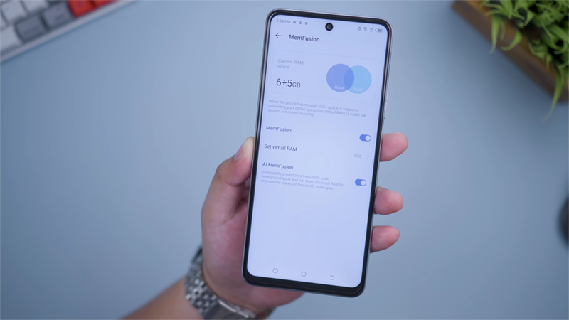 Tecno POVA 3 Tecno POVA 3