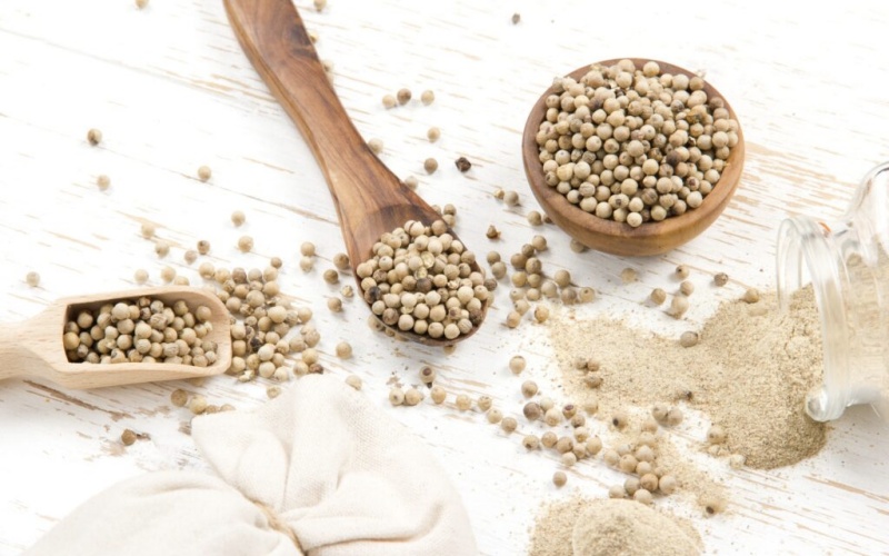 Giá tiêu thế giới Giá tiêu thế giới