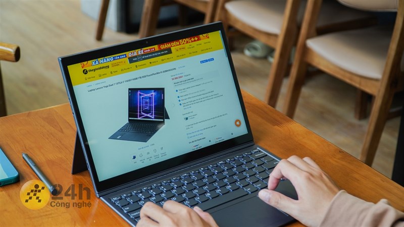 Lenovo Yoga Duet 7 13ITL6 mang lại kết quả kiểm tra pin rất tốt. Lenovo Yoga Duet 7 13ITL6 mang lại kết quả kiểm tra pin rất tốt.