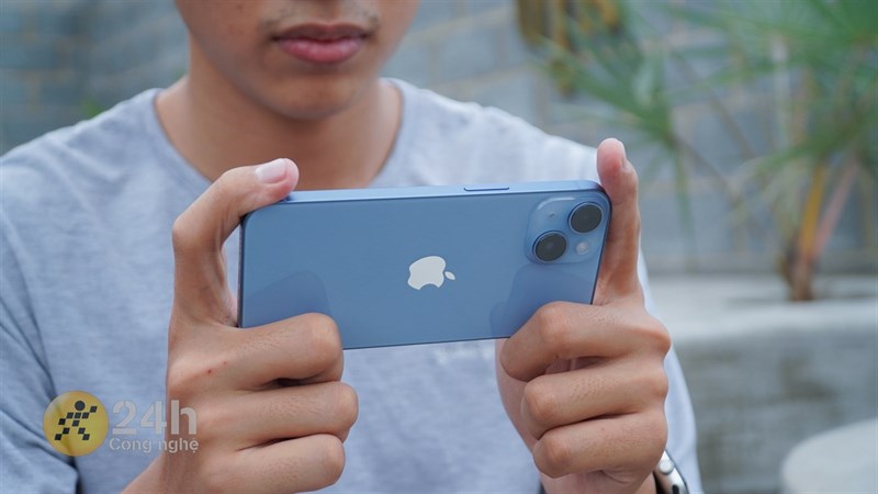 iPhone 14 được trang bị cấu hình mạnh mẽ dư sức cân mọi game. iPhone 14 được trang bị cấu hình mạnh mẽ dư sức cân mọi game.
