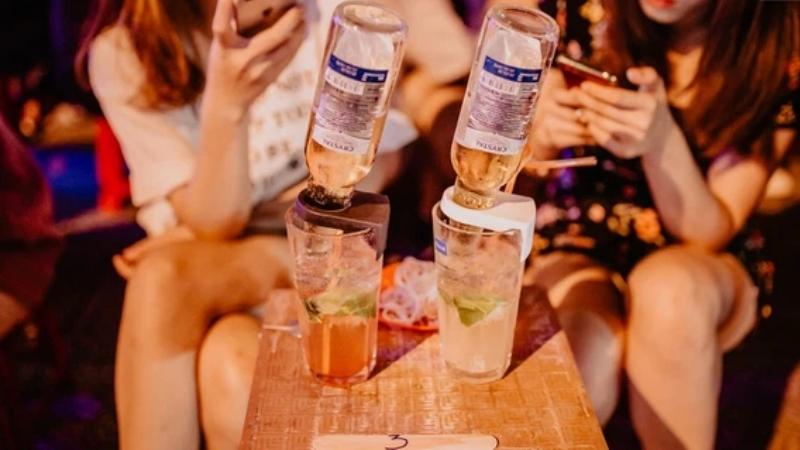 Bia úp ngược tại Chill out