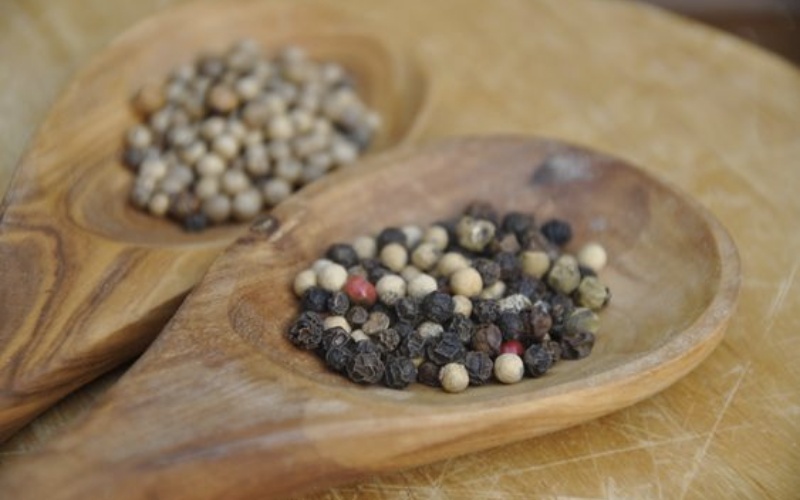 Giá tiêu thế giới