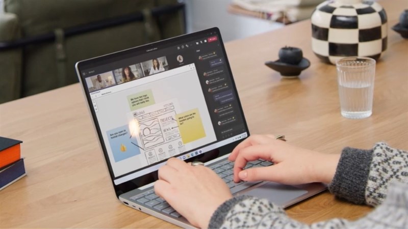 Microsoft ra mắt Surface Laptop Go 2: Trang bị Intel Core i5 thế hệ 11