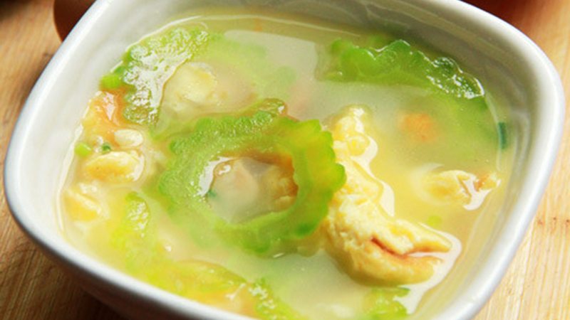 Bitter melon and egg soup