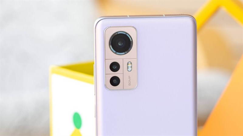 Xiaomi 12S sở hữu cụm 3 camera sau Xiaomi 12S sở hữu cụm 3 camera sau